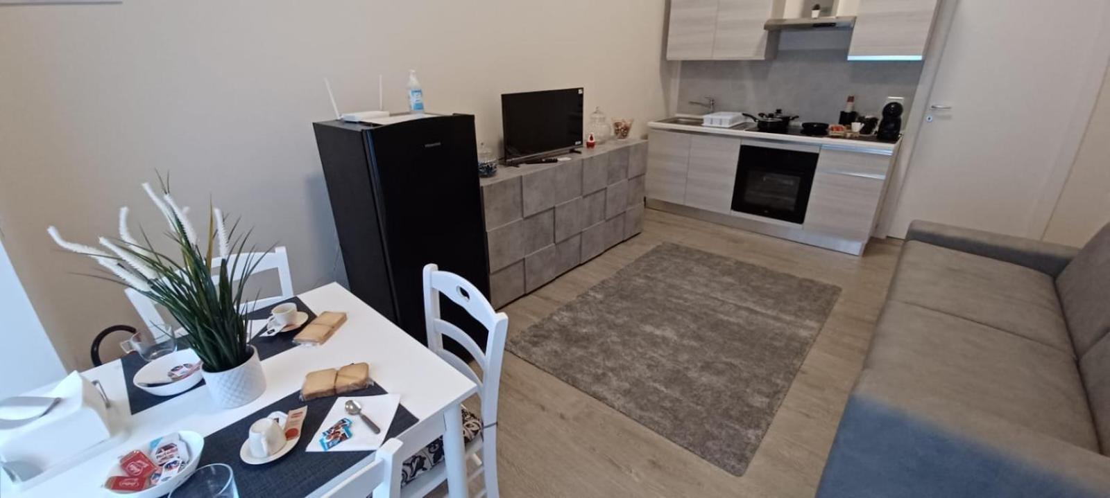 Apartament La Casa Di Peppe Bari Zewnętrze zdjęcie