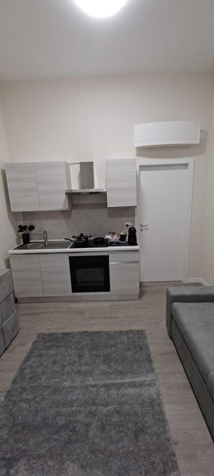 Apartament La Casa Di Peppe Bari Zewnętrze zdjęcie